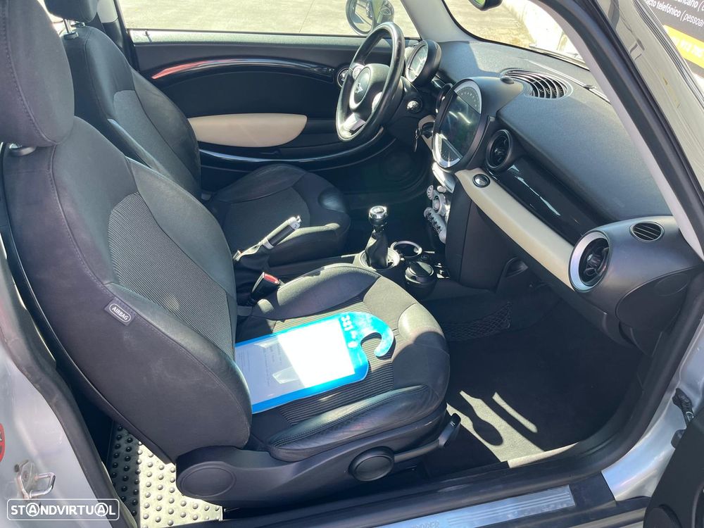 MINI Clubman Cooper D - 21