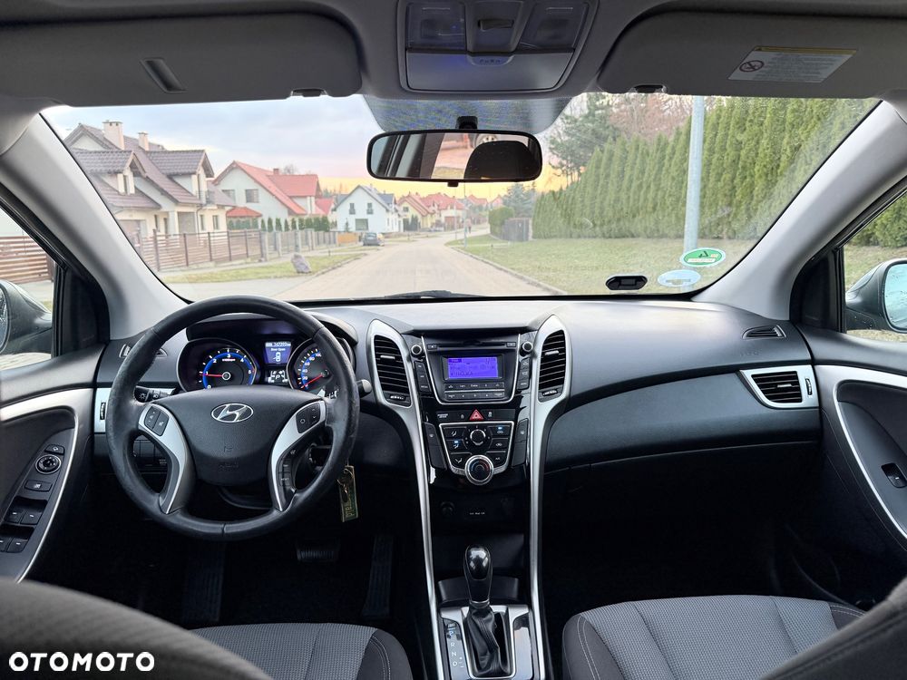 Hyundai i30 - 23