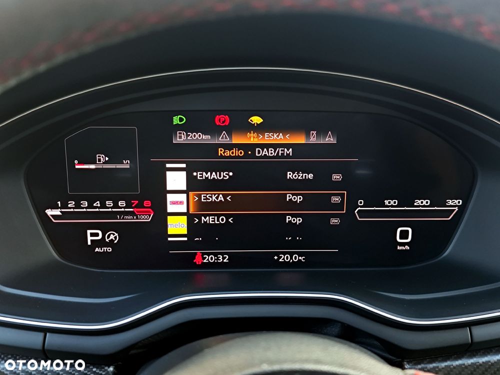 Audi RS4 Avant - 15