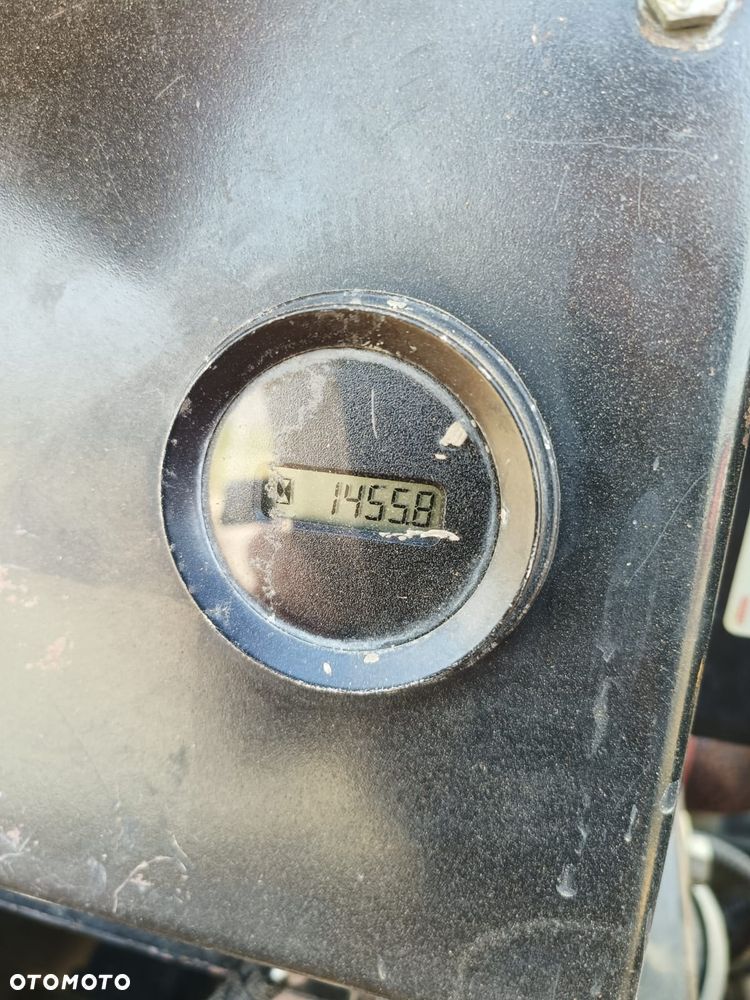 Thwaites 3 tonne - 17