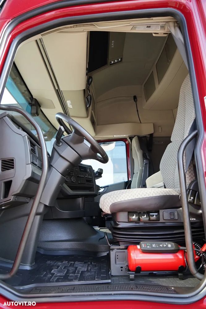 Volvo FH 500 / XXL / I-SAVE / LOWDECK / MEGA / I-PARK COOL / TV / JANTE DIN ALIAJ / CONTRACT DE REPARAȚIE POST-SERVICE - 24