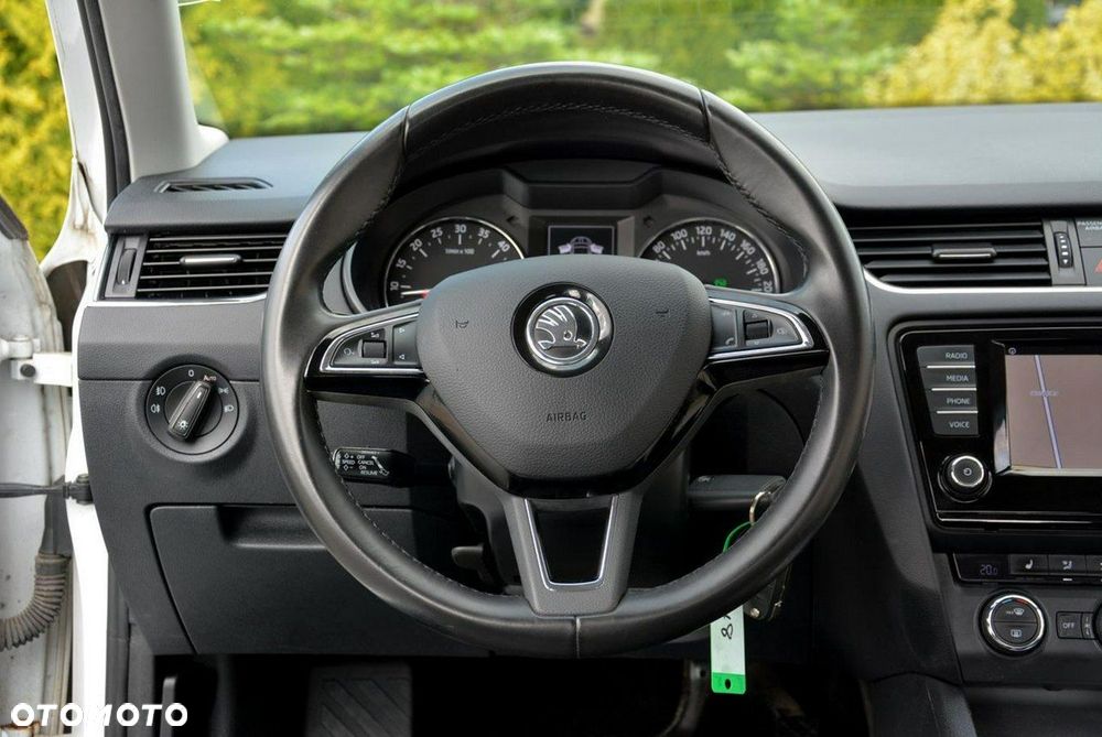 Skoda Octavia 2.0 TDI (Green tec) DSG Style - 25