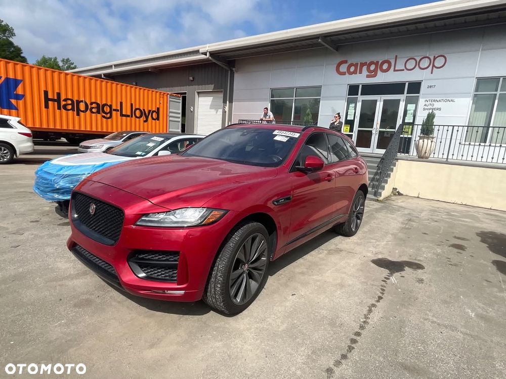 Jaguar F-Pace - 38