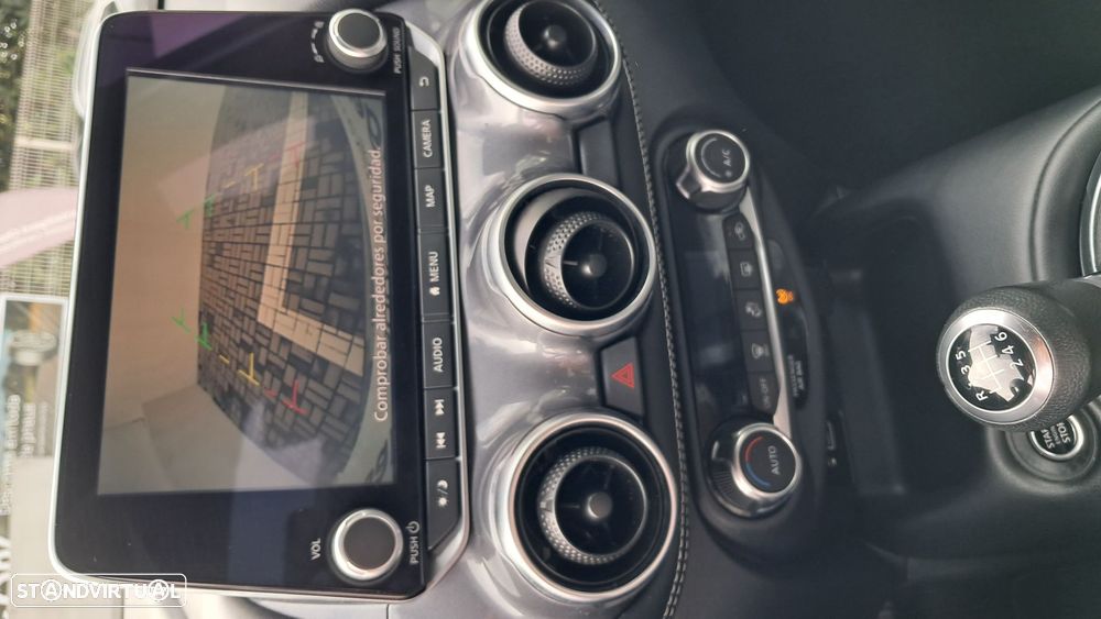 Nissan Juke 1.0 DIG-T N-Connecta - 9