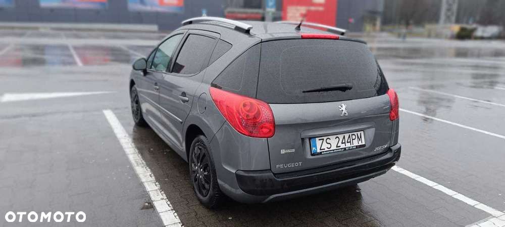 Peugeot 207 1.4 Trendy - 4