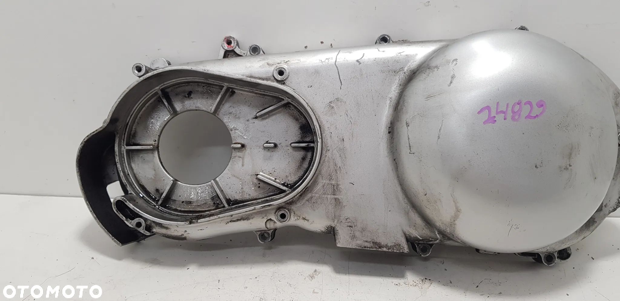 SYM GTS EVO 300i Dekiel Pokrywa Silnika - 1