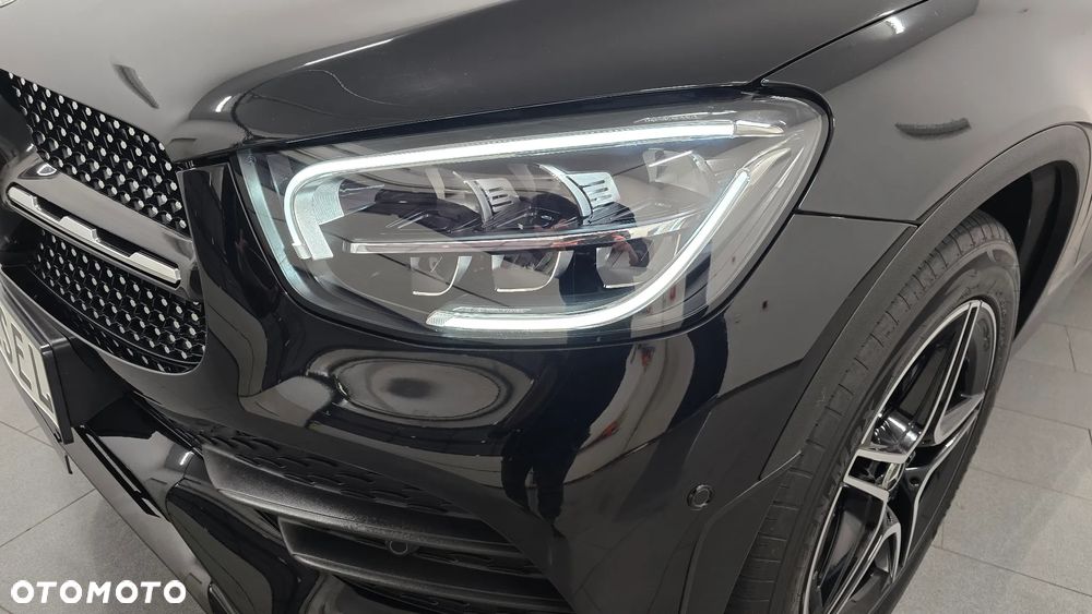 Mercedes-Benz GLC 300 de 4Matic 9G-TRONIC AMG Line Plus - 10