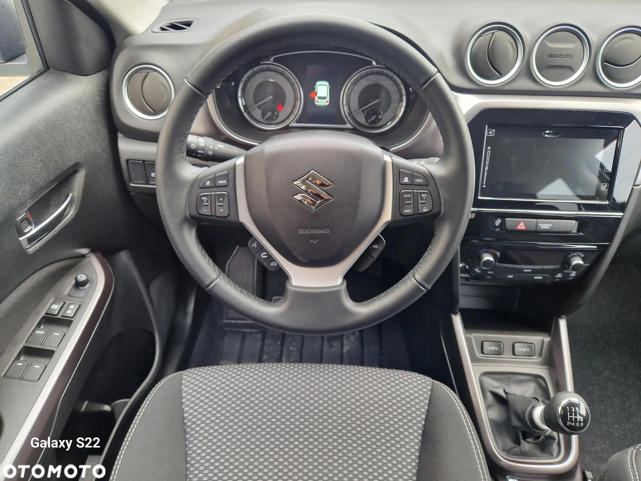 Suzuki Vitara 1.4 Boosterjet mHEV Premium 2WD - 19