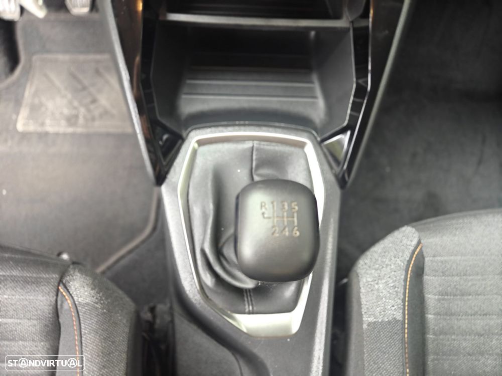 Peugeot 2008 1.2 PureTech Active Pack - 35