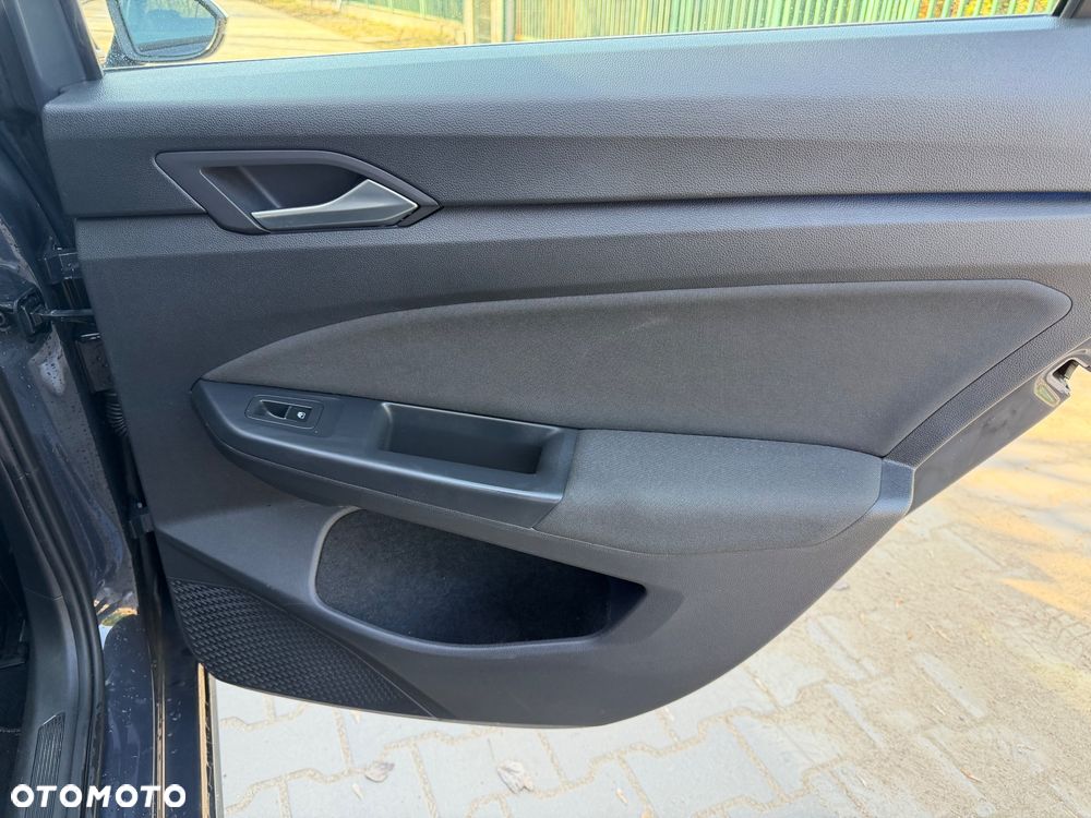 Volkswagen Golf 1.5 TSI EVO Life - 31