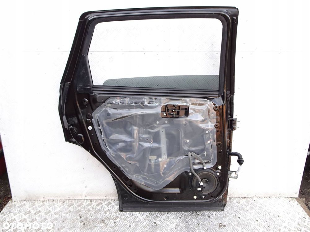 drzwi lewy tył nissan qashqai j10 +2 z11 06-13 r. - 6