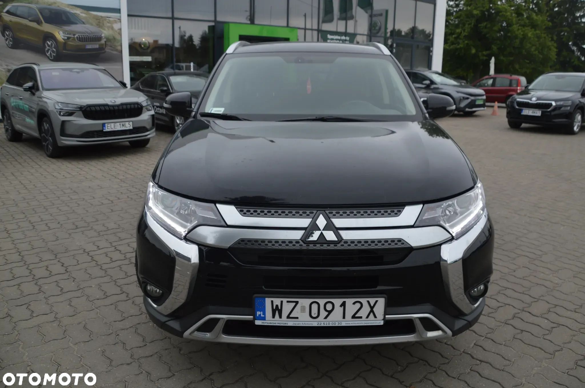 Mitsubishi Outlander 2.0 Intense + 4WD CVT - 1