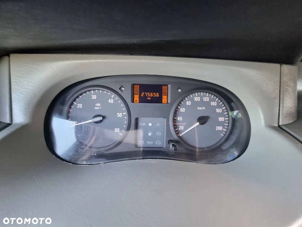 Opel Vivaro Tour - 31