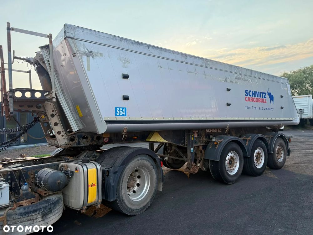 Schmitz Cargobull - 3