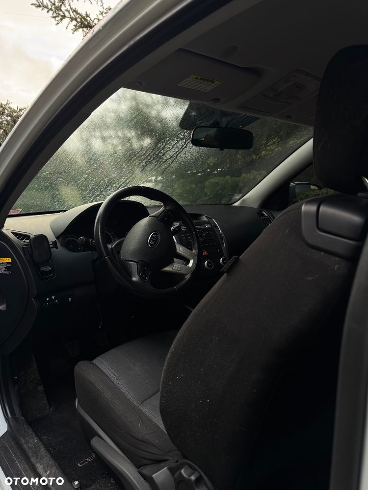 Kia Ceed Cee'd 1.6 Comfort - 8