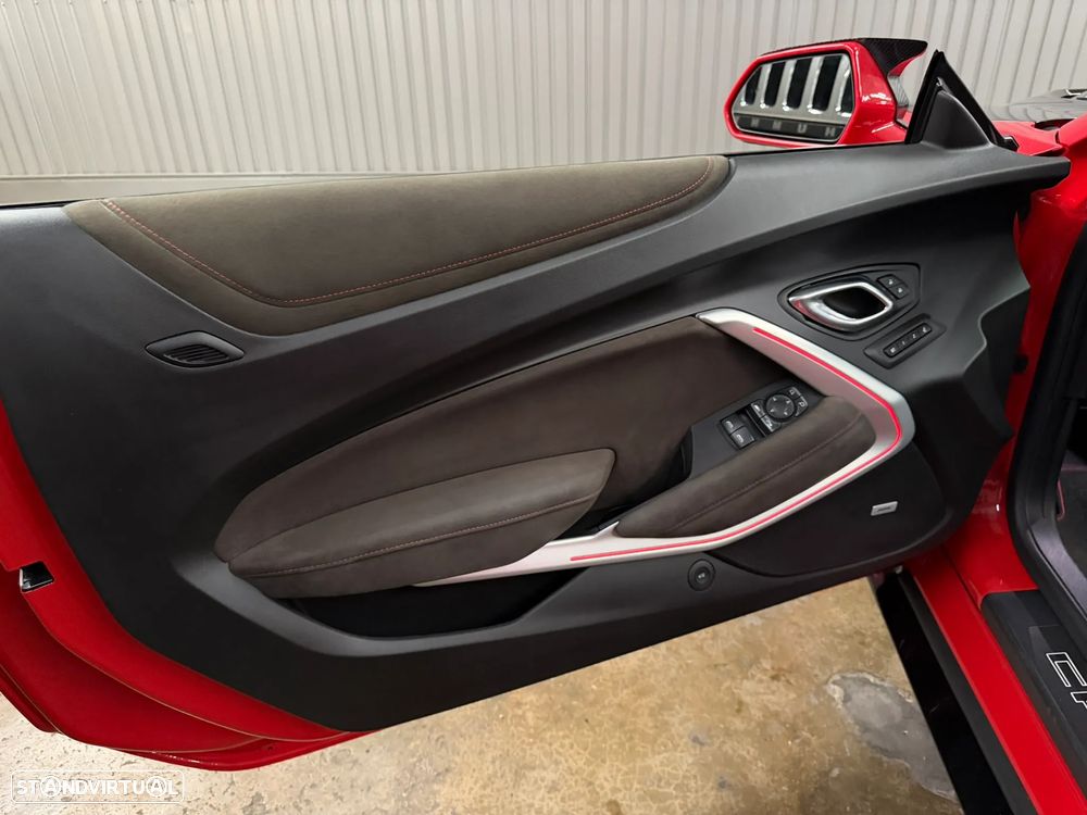 Chevrolet Camaro - 39