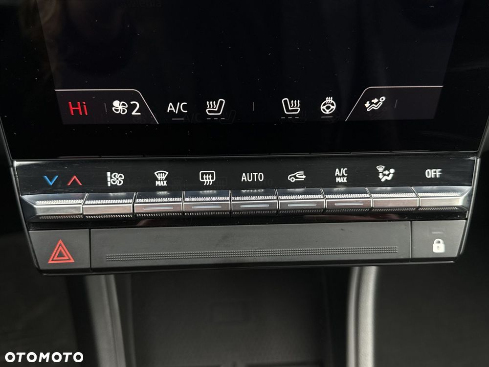 Renault Captur 1.3 TCe mHEV Techno EDC - 16