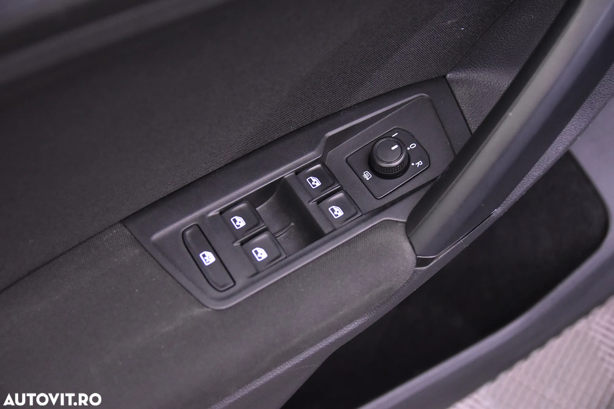 Volkswagen Tiguan - 14