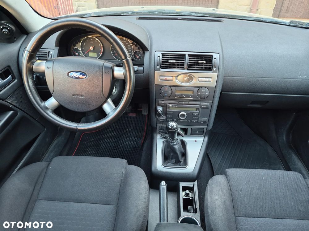 Ford Mondeo - 6