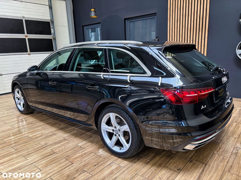 Audi A4 Avant 40 TFSI S tronic - 11