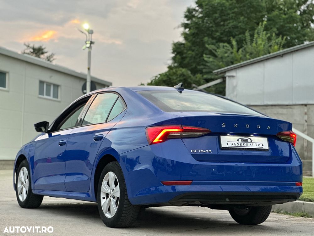 Skoda Octavia - 3