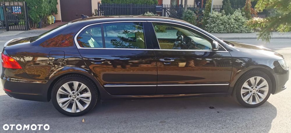 Skoda Superb 2.0 TSI L&K DSG - 4
