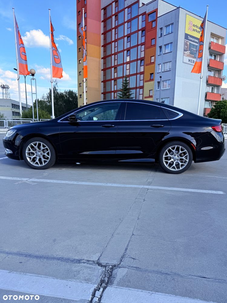 Chrysler 200 - 4