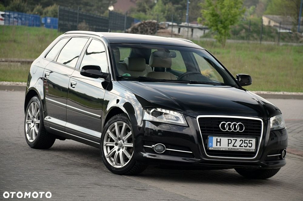 Audi A3 Sportback - 2