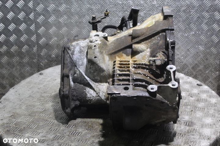 SKRZYNIA BIEGÓW AUTOMAT CHRYSLER PACIFICA I 3.5 V6 - 4