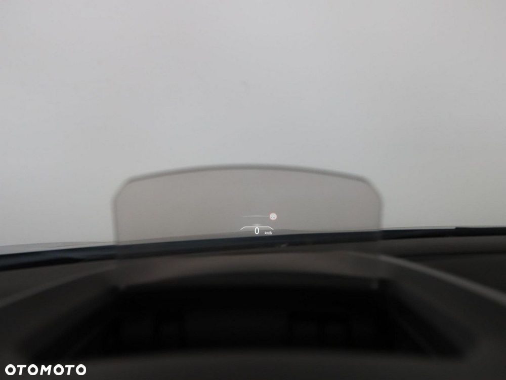 Renault Megane ENERGY TCe 205 EDC GT - 38