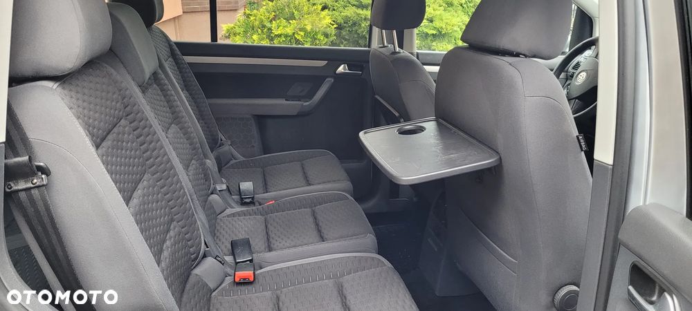 Volkswagen Touran 1.9 TDI DPF DSG Trendline - 5