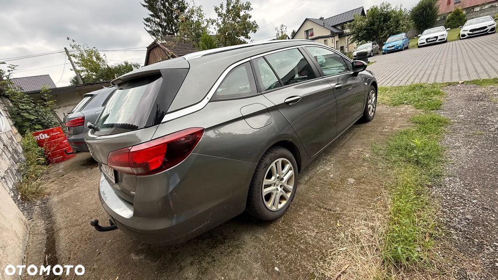Opel Astra - 4