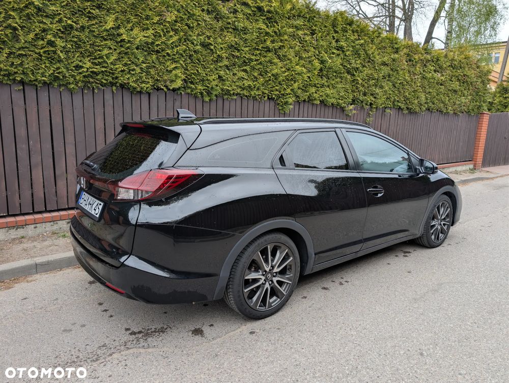 Honda Civic 1.8 Elegance (Honda Connect+) - 3