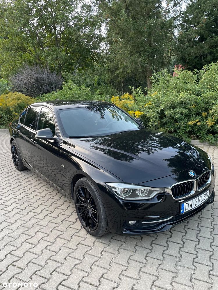 BMW Seria 3 320d xDrive Sport Line - 4
