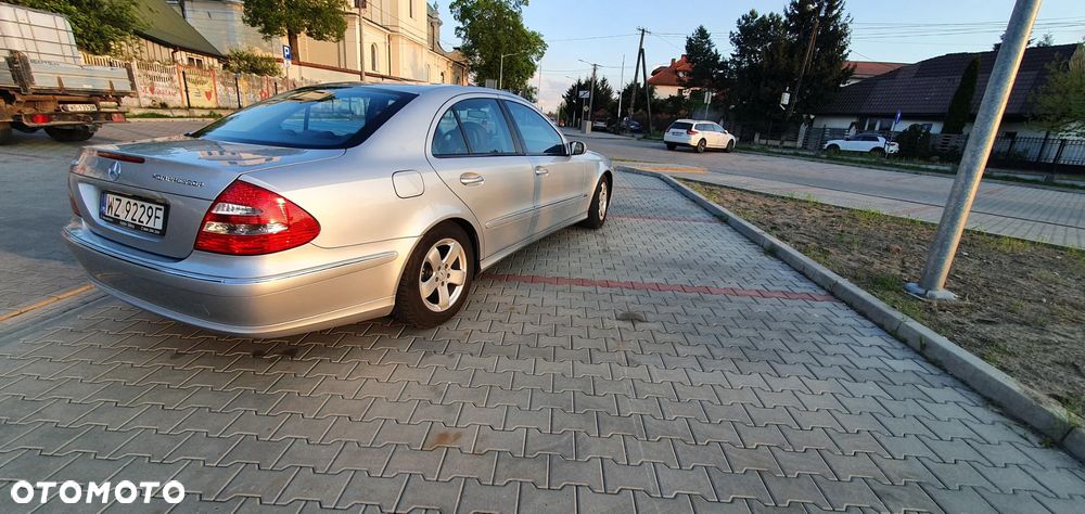 Mercedes-Benz Klasa E 200 Kompressor Avantgarde - 16