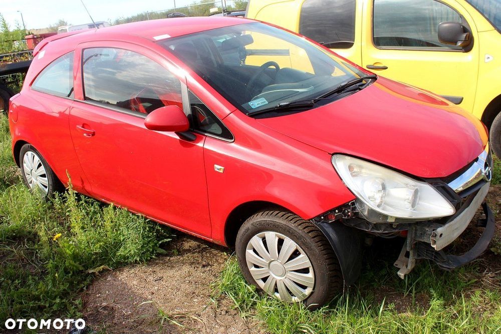 Opel Corsa D 2008 1.2i Z12XEP HB3D (MASKA, ZDERZAK, LAMPA, BŁOTNIK, DRZWI, SZYBA, FOTEL) - 2