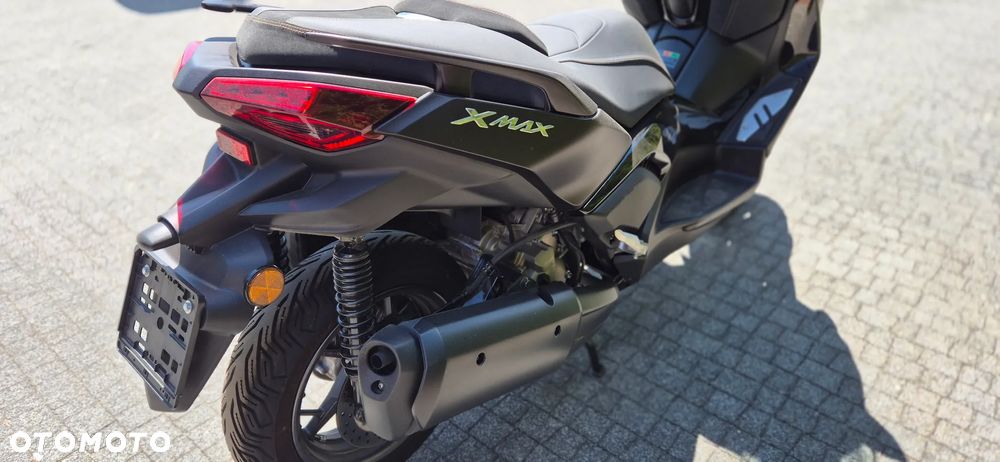 Yamaha X-max - 4