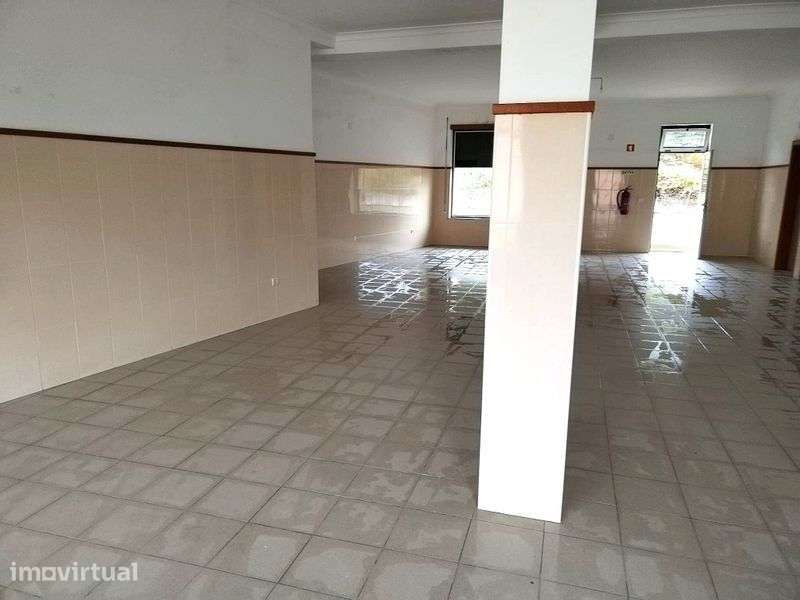 Alugo lojas em pinheiros Leiria - Grande imagem: 4/8