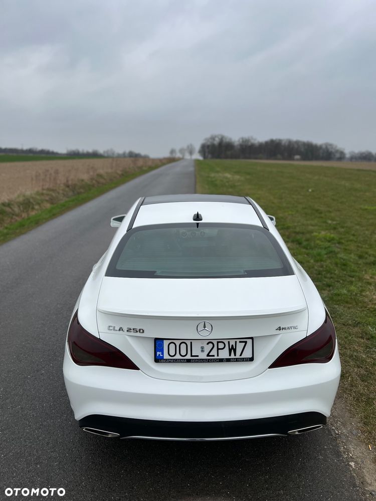 Mercedes-Benz CLA 250 4Matic 7G-DCT - 6