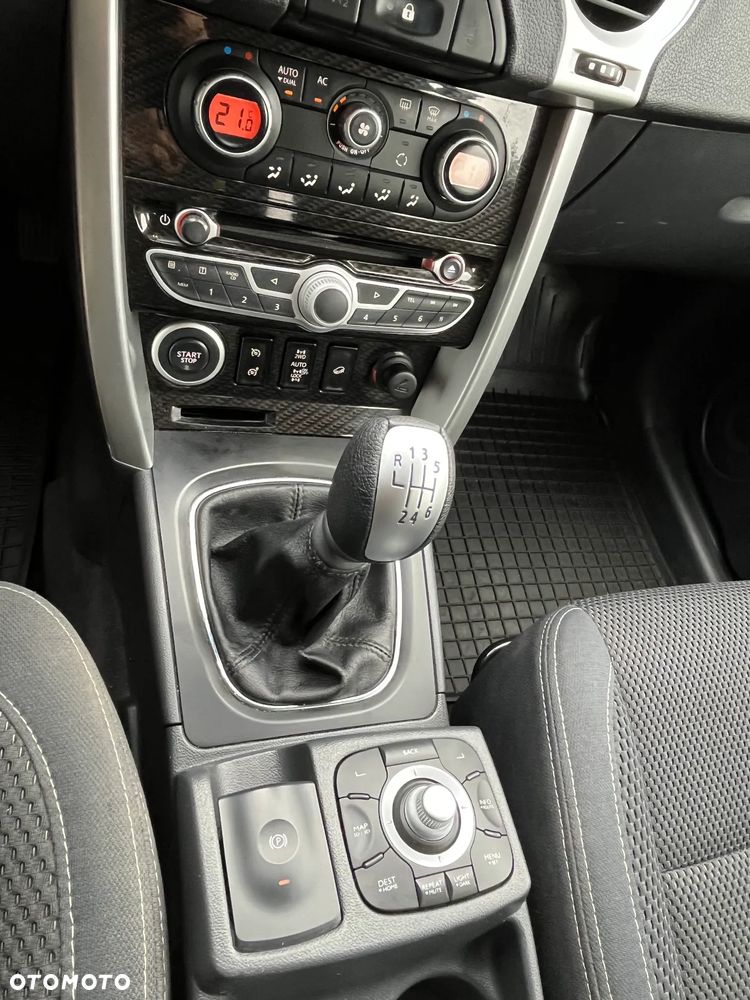 Renault Koleos dCi 150 FAP 4x4 Limited - 16