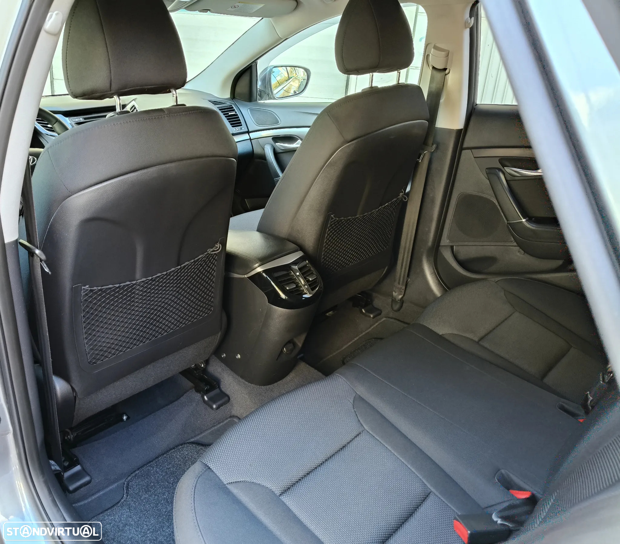 Hyundai i40 SW 1.7 CRDi Blue Comfort - 25