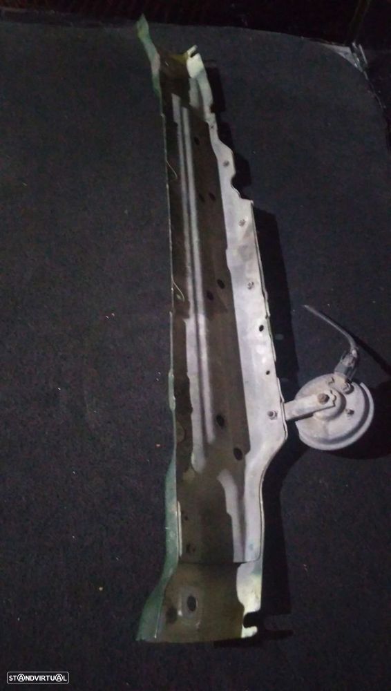 Travessa Kia Carnival I (Up) - 3