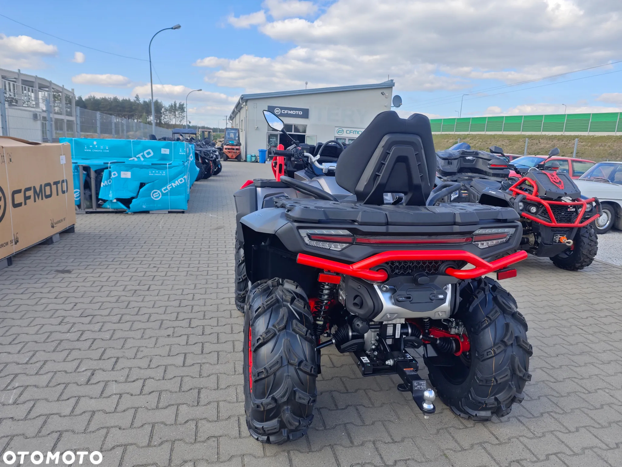 CFMoto CForce - 18