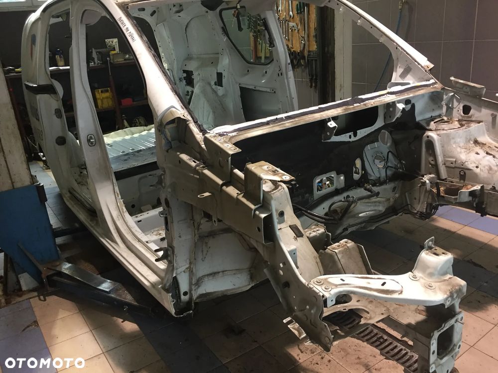 PEUGEOT PARTNER 14R ĆWIARTKA PRAWA PRZÓD