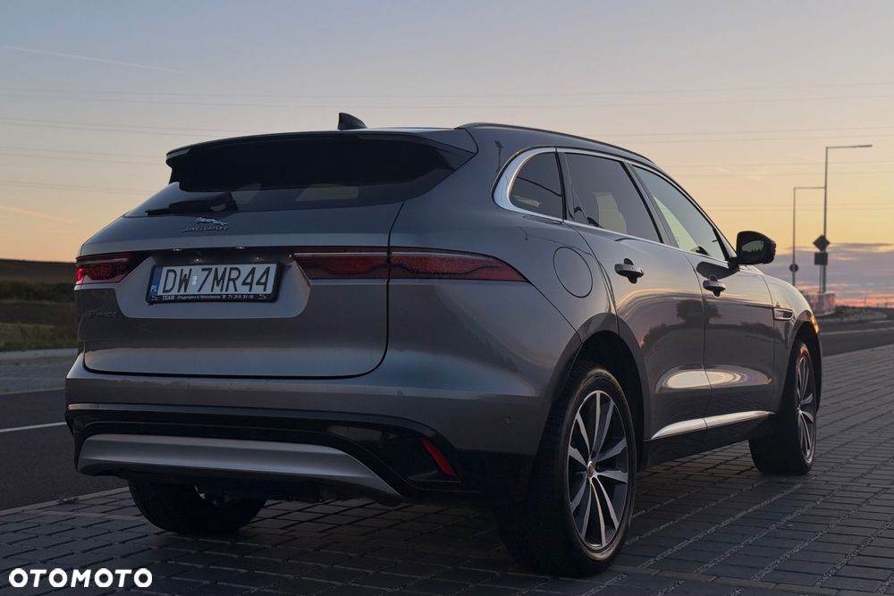 Jaguar F-Pace 2.0 i4P AWD Pure - 17