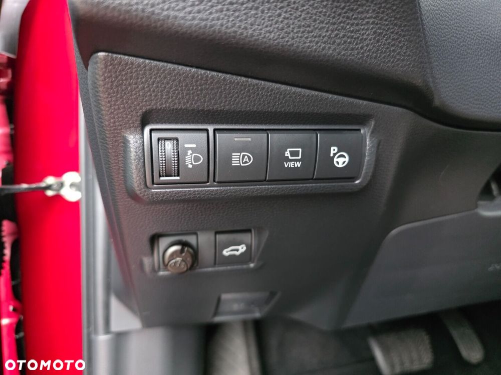Toyota Corolla Cross 2.0 Hybrid Executive - 17