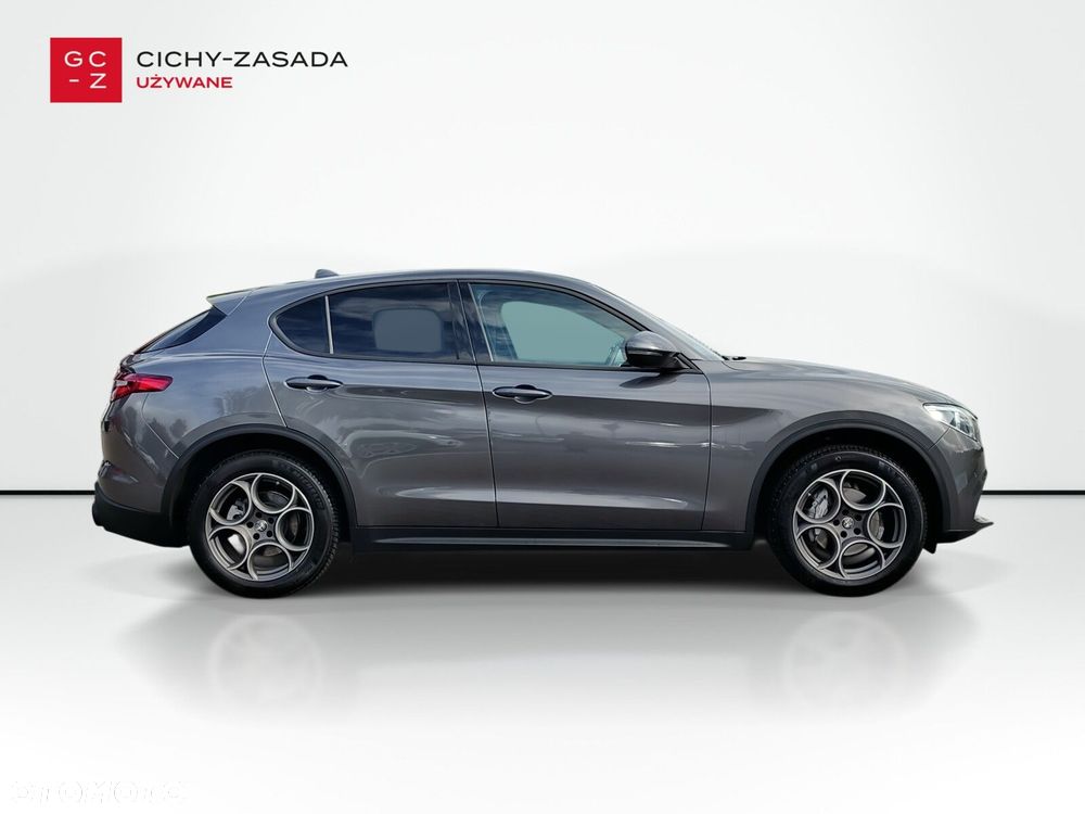 Alfa Romeo Stelvio 2.0 Turbo TI Q4 - 6