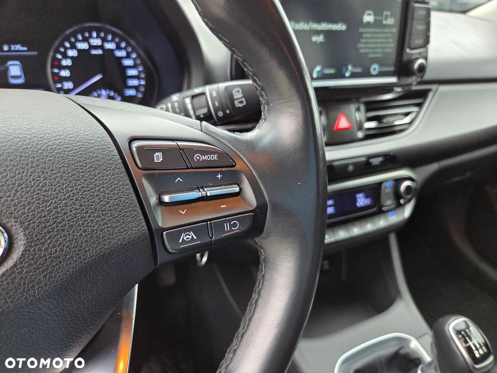 Hyundai i30 1.5 DPI Comfort - 27