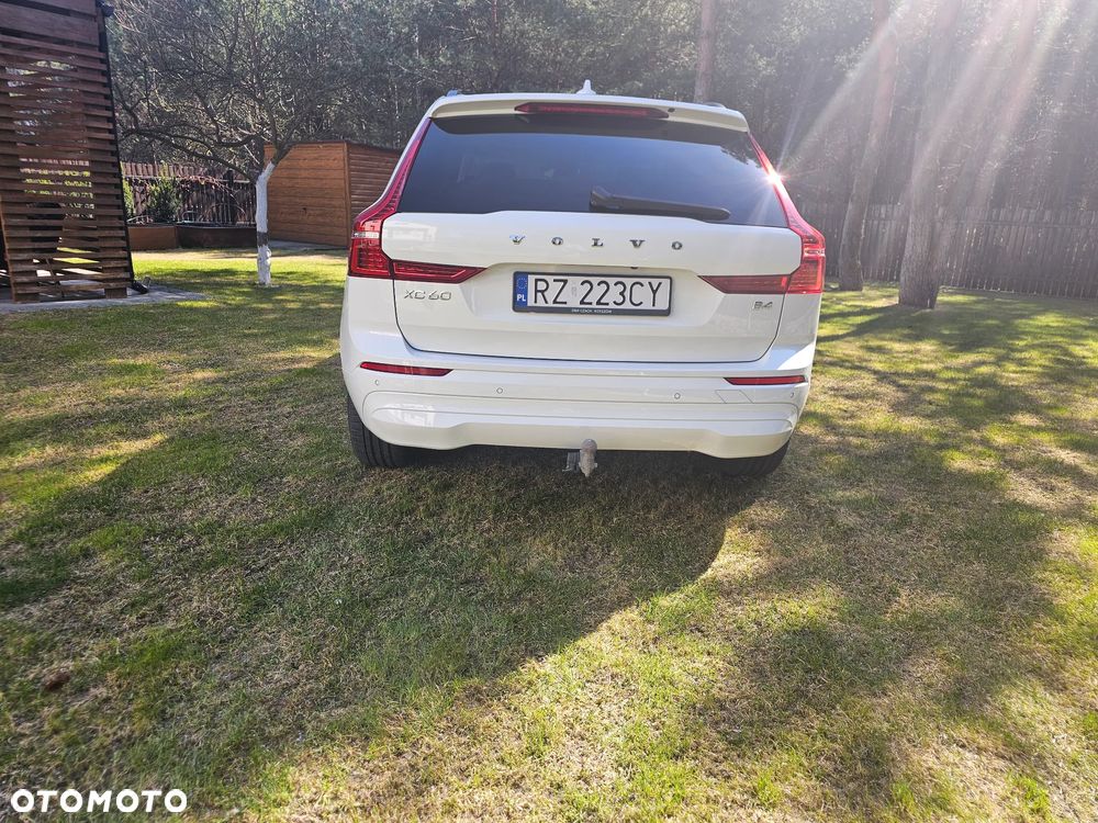 Volvo XC 60 T4 Momentum Pro - 4