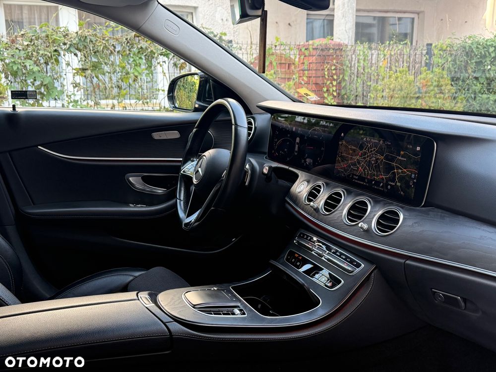 Mercedes-Benz Klasa E 220 d AMG - 12